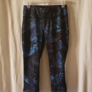 Capri workout leggings